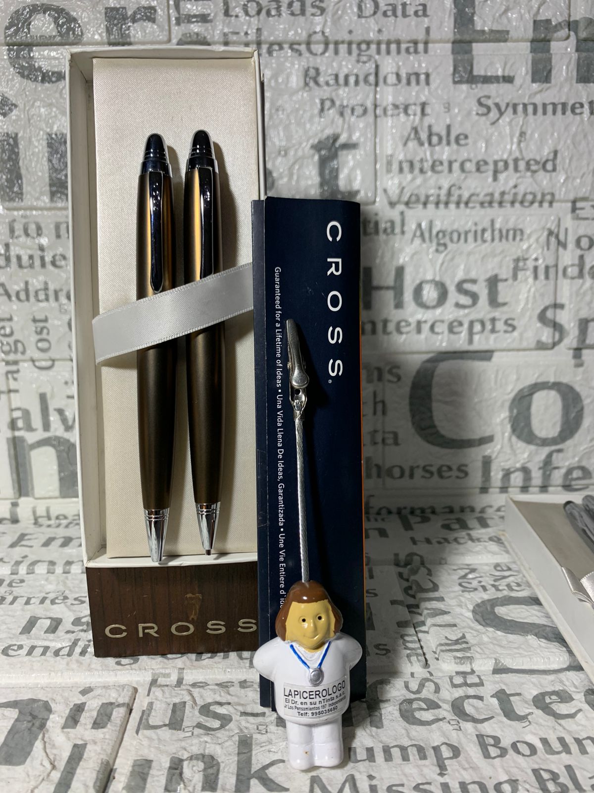 Cross pen 